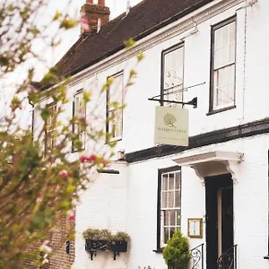 Hotel Warren, Shepperton